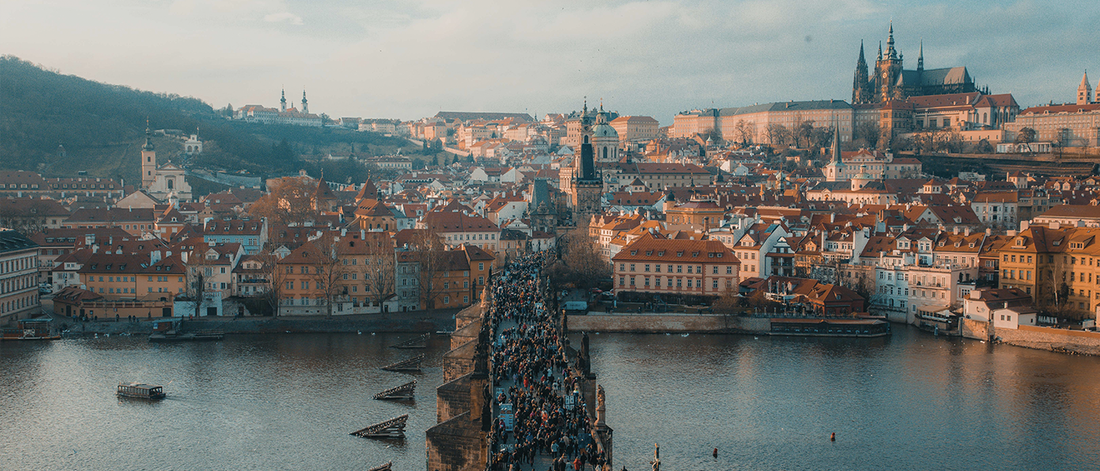 THE HOPEFUL WANDERER - PRAGUE