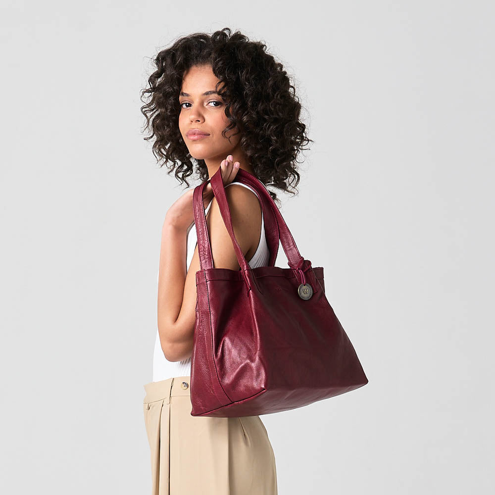 ミュージシャン GNU LOGO LEISURE TOTEBAG PURPLE/RED Dorotea Tote – The Wanderers Travel Co.