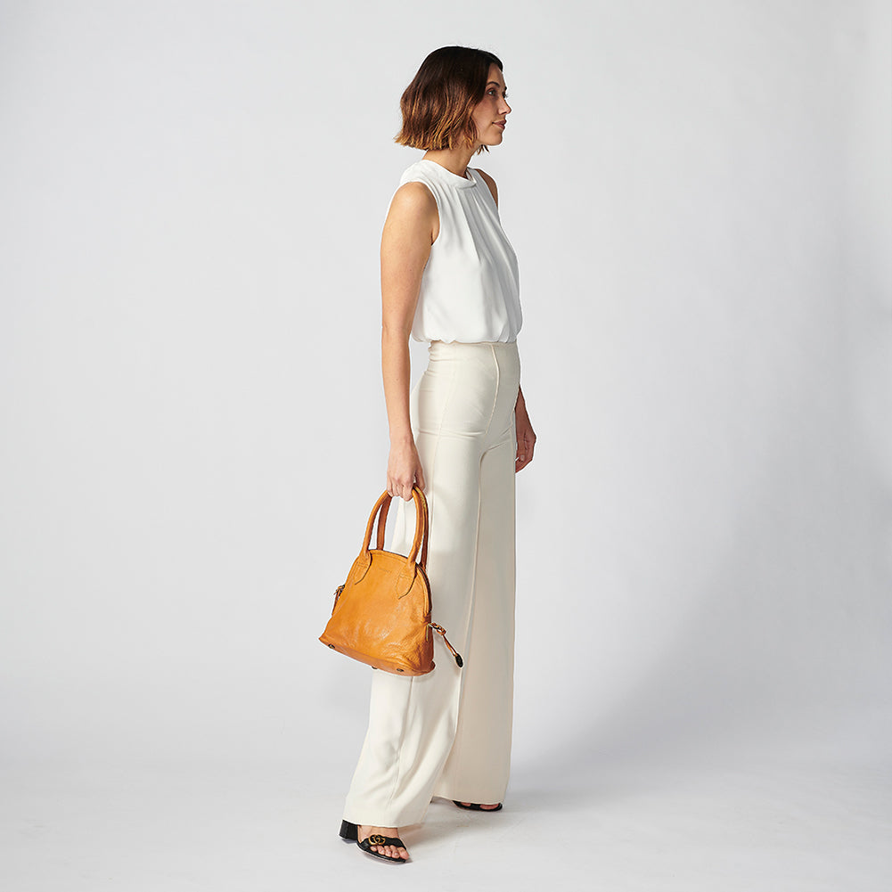 The Banff Crossbody – The Wanderers Travel Co.