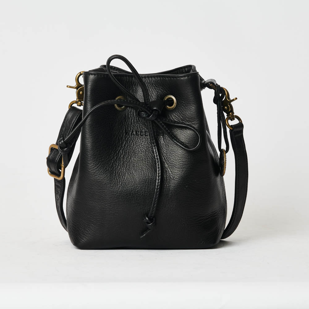 The Burleigh Bucket Bag – The Wanderers Travel Co.