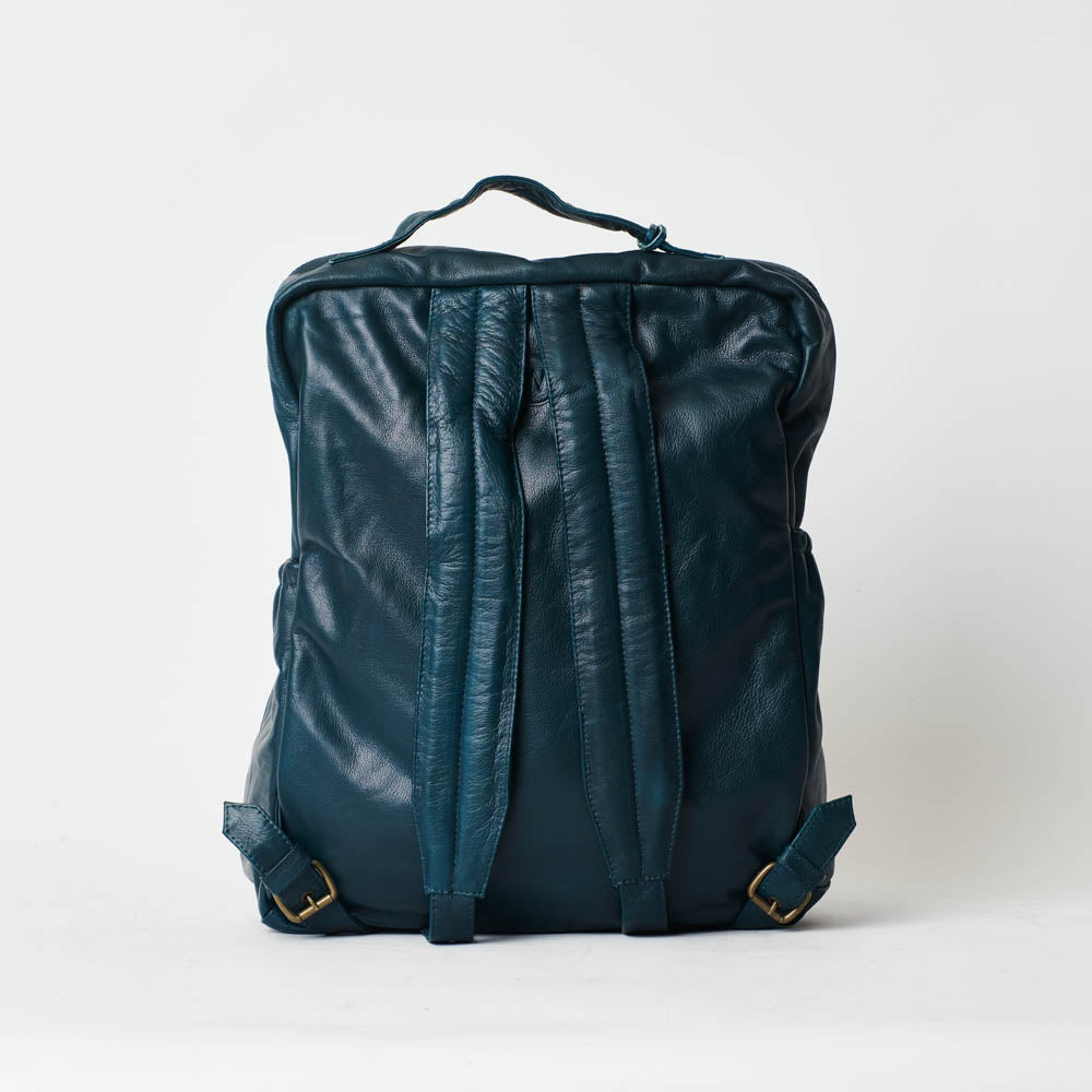 The Leogang backpack – The Wanderers Travel Co.