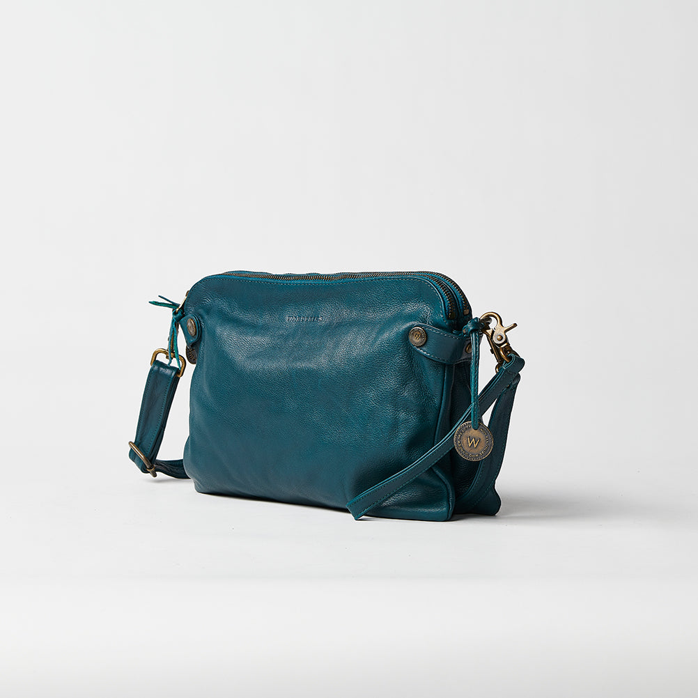 Venetian Molto Grande Handbag – The Wanderers Travel Co.